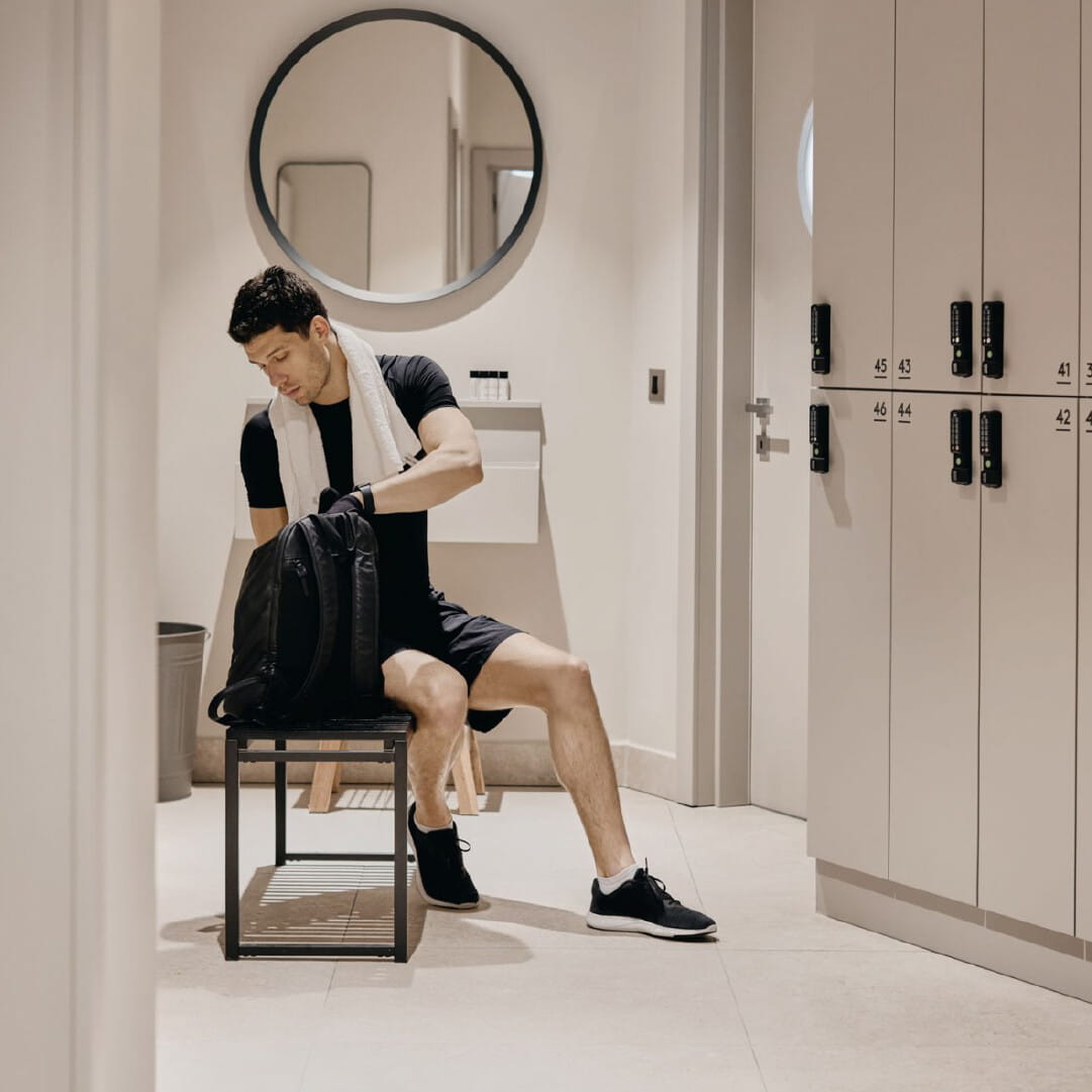 DTW-man_locker Room